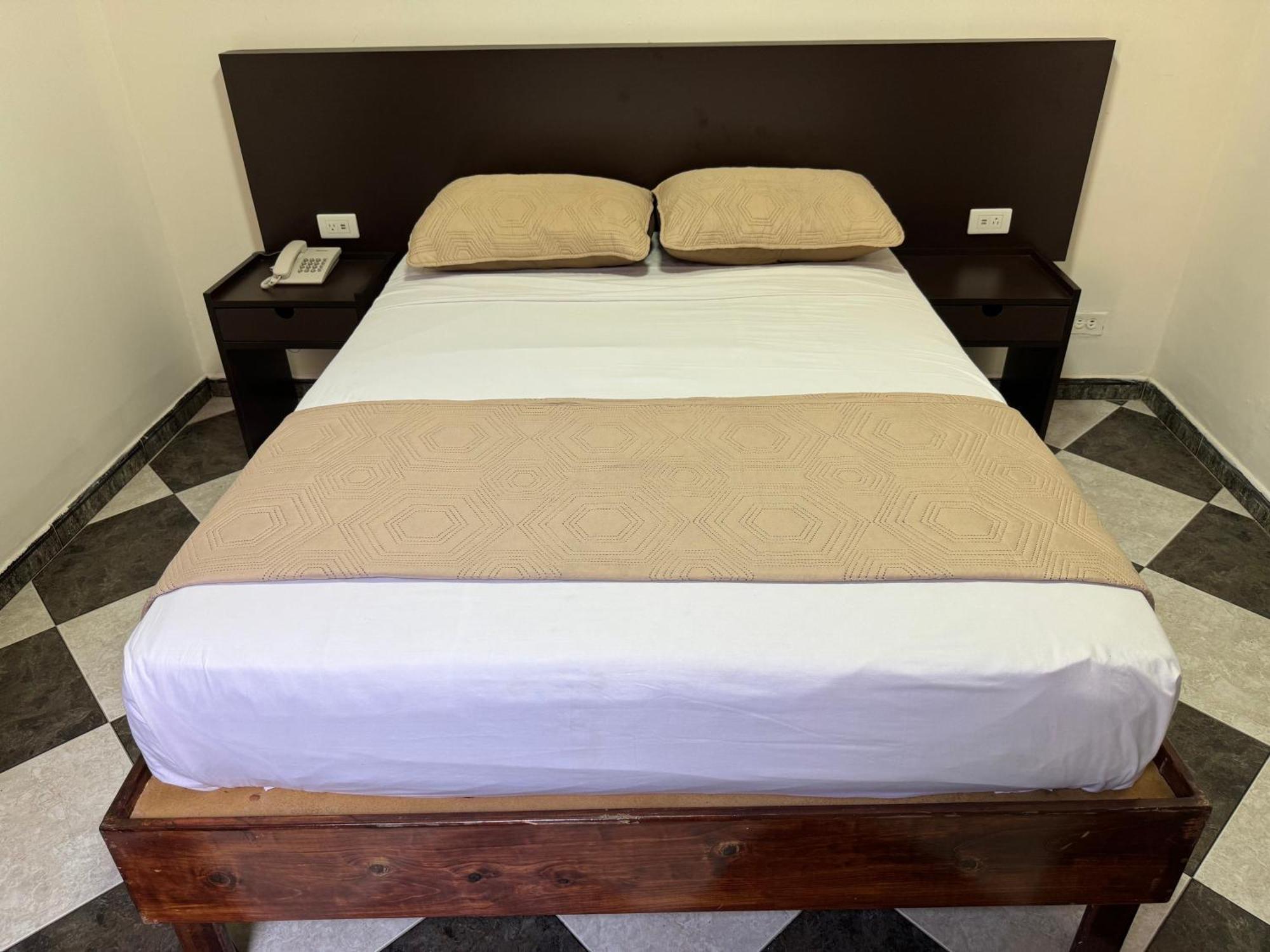 Hotel Grand Galaxie 卡拉卡斯 外观 照片