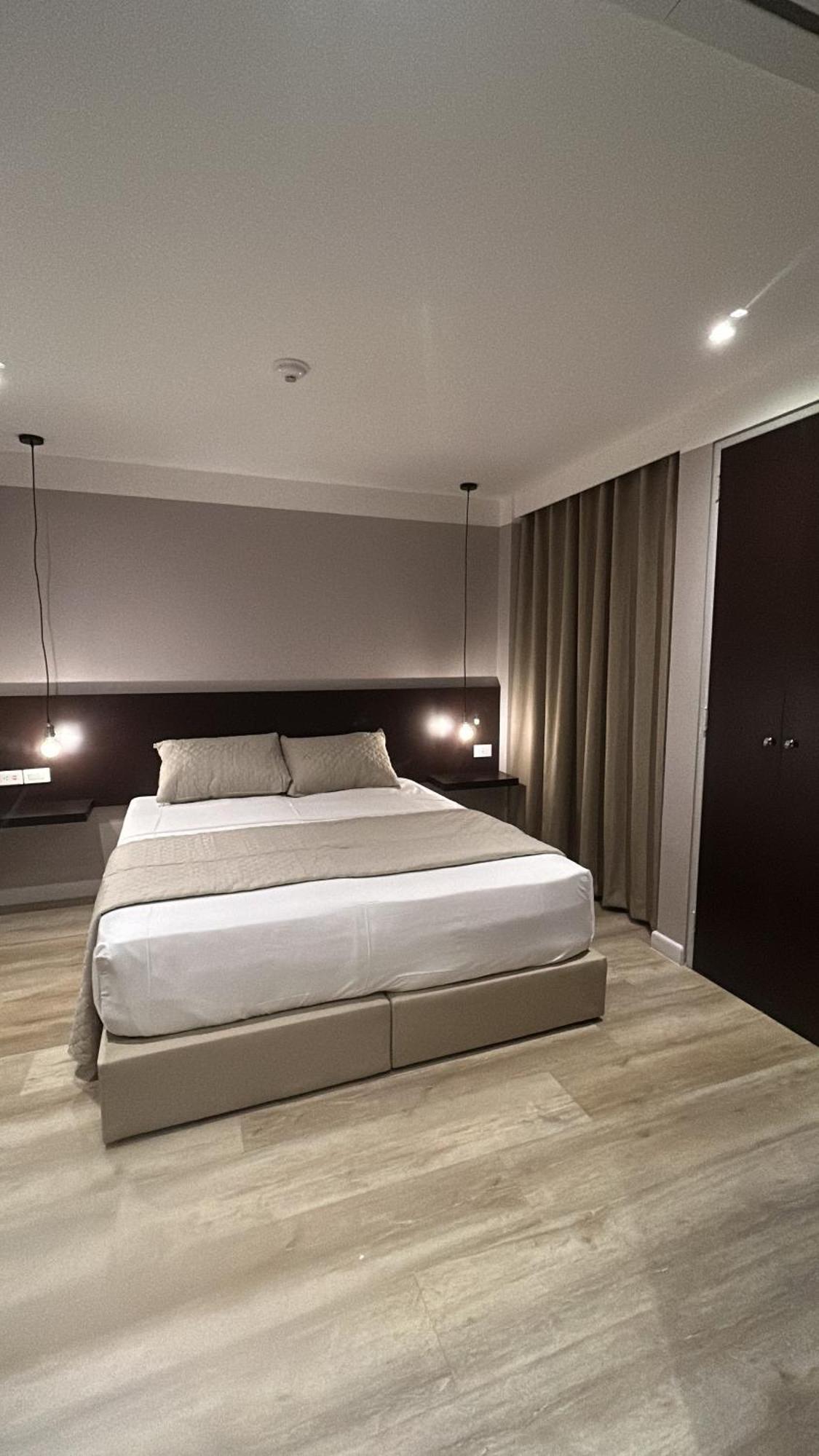Hotel Grand Galaxie 卡拉卡斯 外观 照片